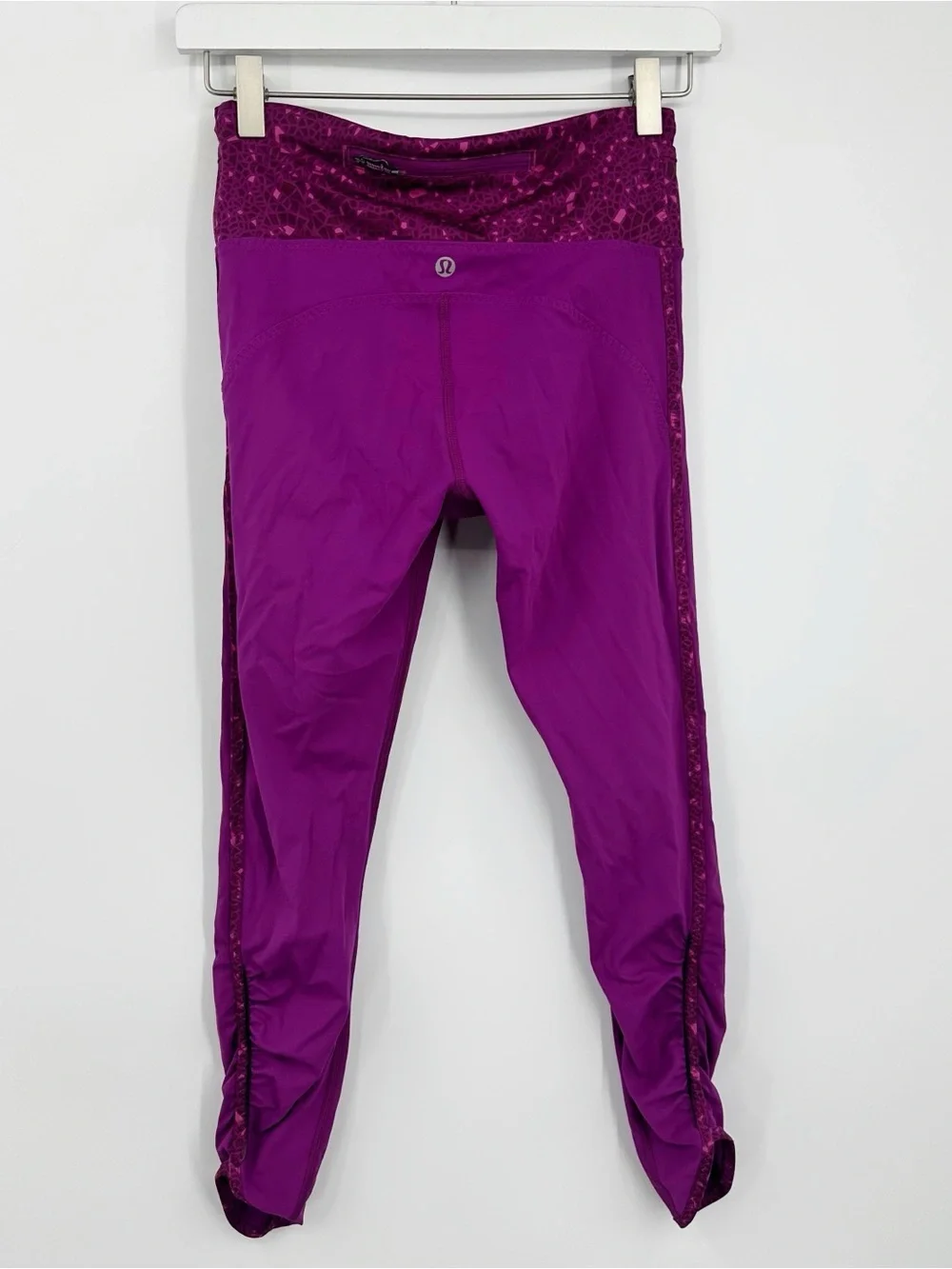 Lululemon Real Quick Purple Cropped Leggings Size 4 Gym Training